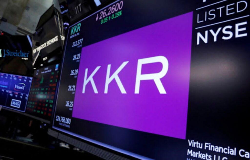 KKR-Managed Private Credit Fund Flags Surge in Troubled Loans as FS KKR Shares Tumble Photo