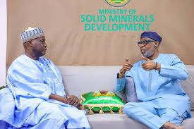 FG, AFC Seal $1.3bn Alumina Refinery Investment Agreement Photo